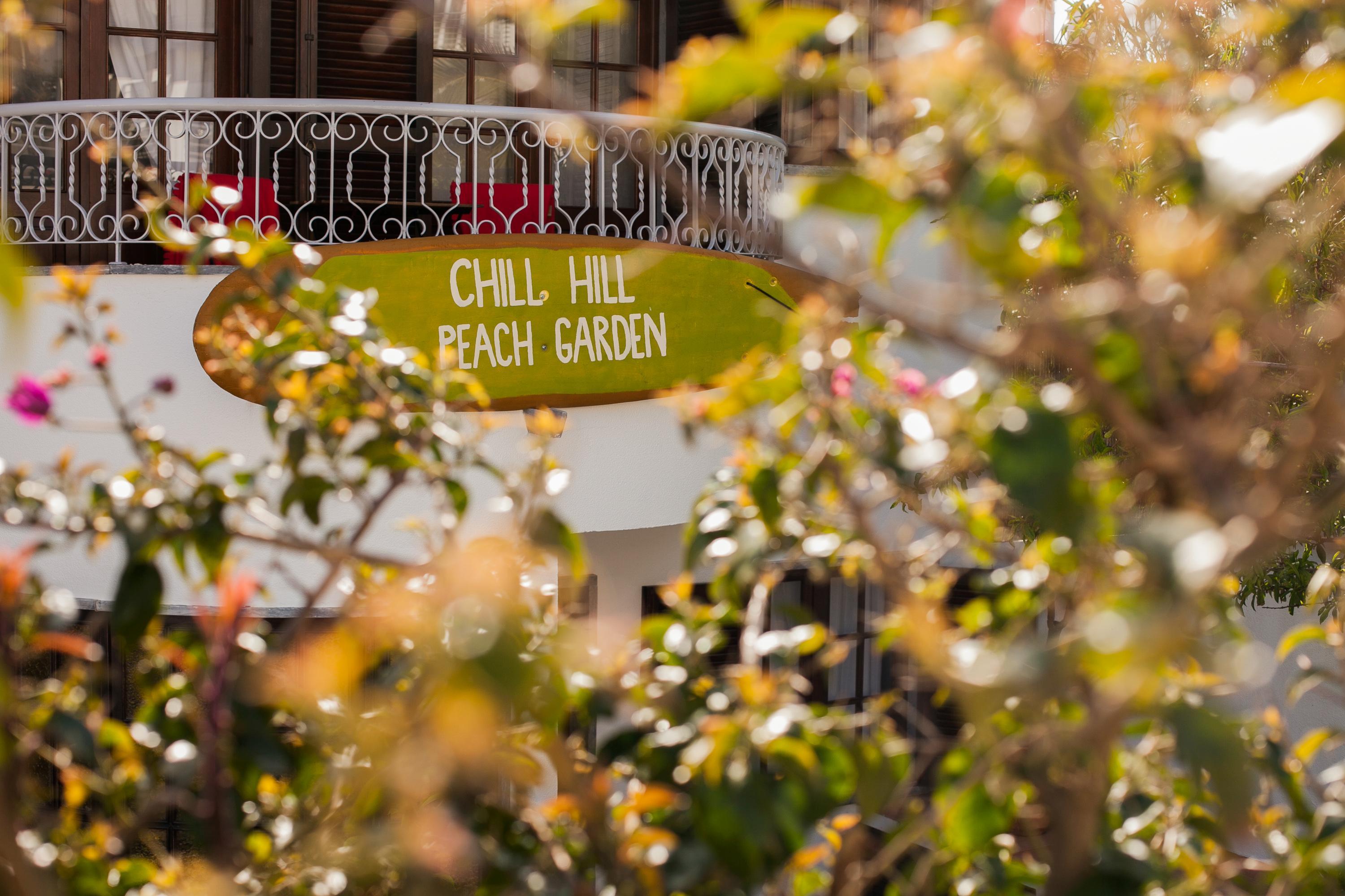 Ericeira Chill Hill Hostel & Private Rooms - Peach Garden Exterior photo