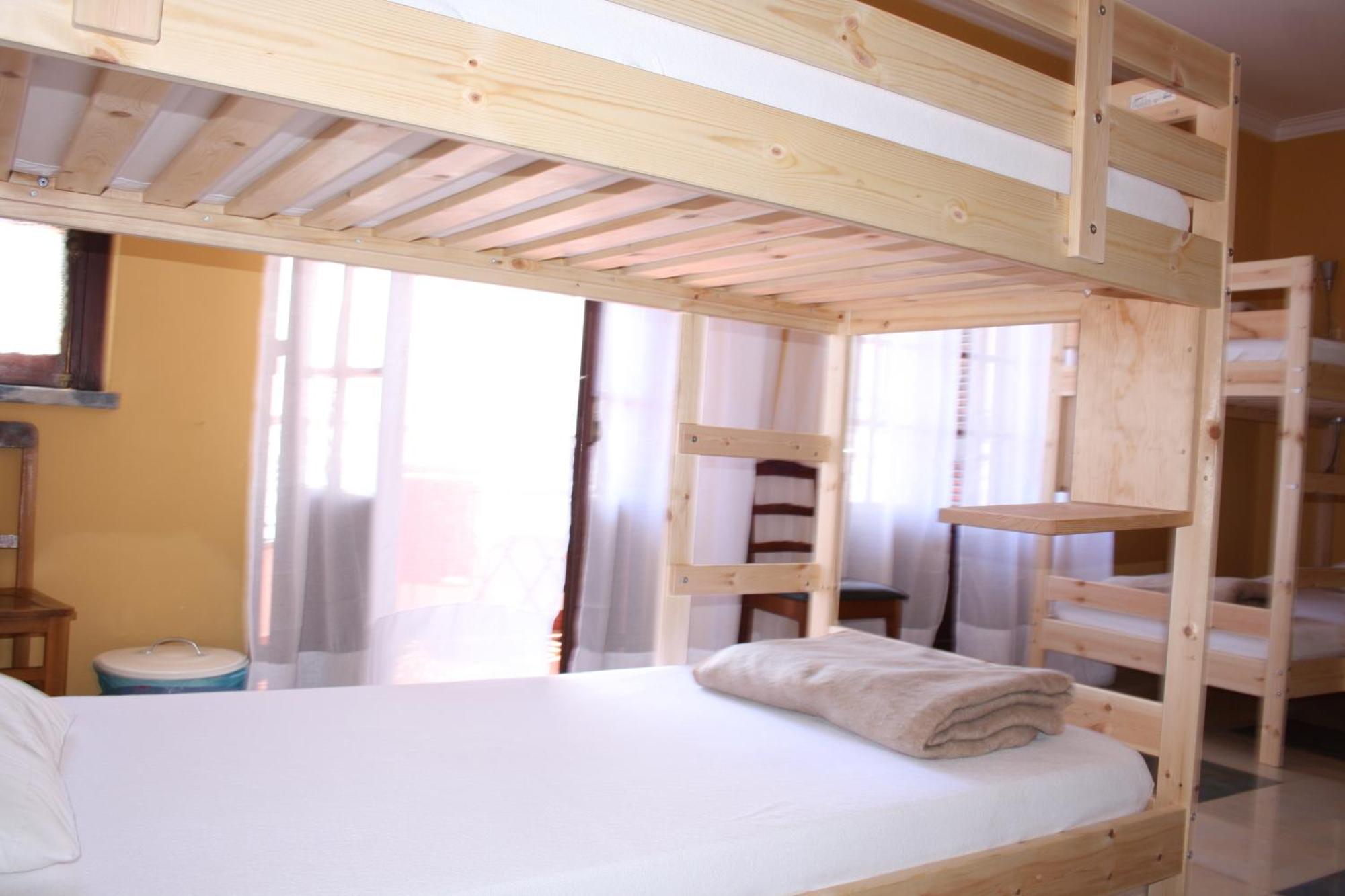 Ericeira Chill Hill Hostel & Private Rooms - Peach Garden Room photo